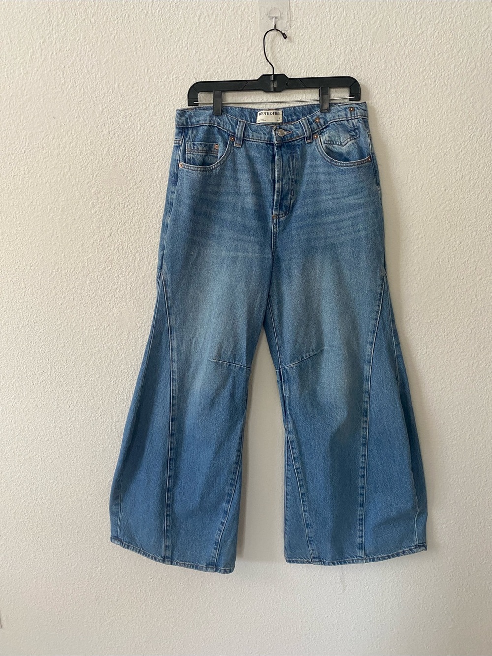 We The Free Eden Slouchy Wide Leg Jeans Cotton Stretch Size 29 - Picture 2 of 6